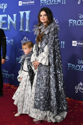 Selena Gomez - &#039;Frozen 2&#039; Los Angeles Premiere 11/07/2019