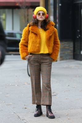 Selena Gomez - Only Murders in the Building (2021) On Set in New York 12/07/2020