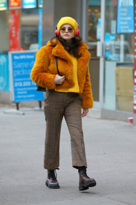 Selena Gomez - Only Murders in the Building (2021) On Set in New York 12/07/2020
