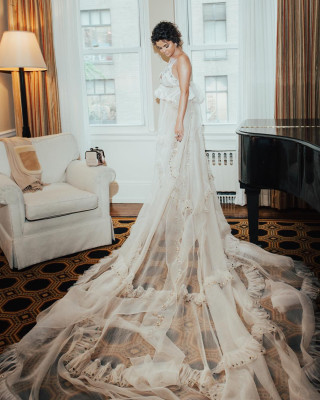 Selena Gomez - Met Gala in New York (Photoshoot) 05/07/2018