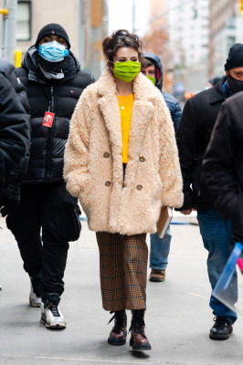 Selena Gomez - Only Murders in the Building (2021) On Set in New York 12/08/2020