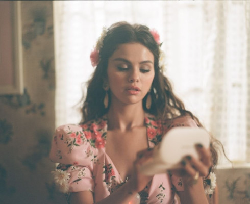 Selena Gomez - Music Video &#039;De Una Vez&#039; (2021)