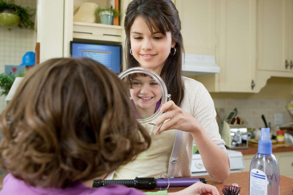 photo 25 in Selena Gomez gallery [id278246] 2010-07-14 00:00:00