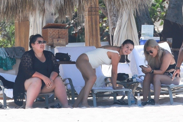 Selena Gomez pic #1193109