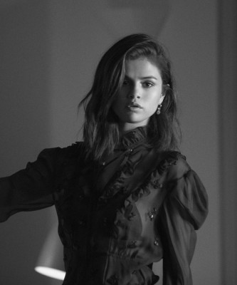 Selena Gomez – Coach Fall Campaign 2017