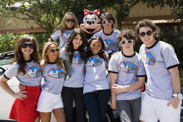 photo 10 in Selena Gomez gallery [id354272] 2011-02-08 00:00:00