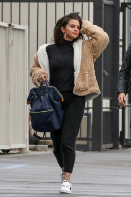 Selena Gomez - Heading to a Studio in Orange County, CA 02/13/2019