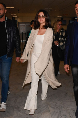 Selena Gomez - Nice Airport 05/13/2019