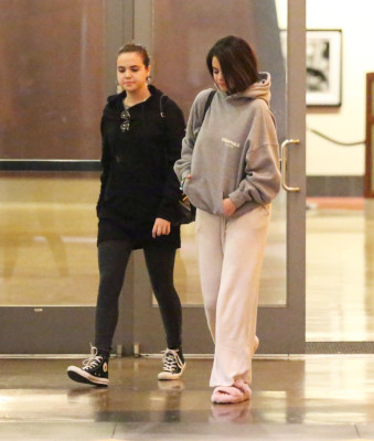 Selena Gomez - Arclight Cinema in Sherman Oaks, CA 06/13/2019