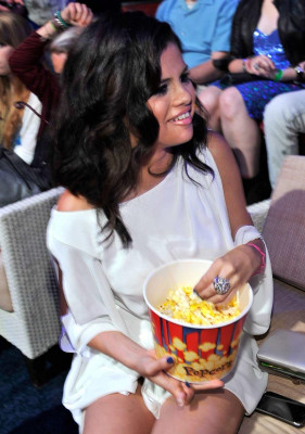 photo 7 in Selena Gomez gallery [id293966] 2010-09-09 00:00:00
