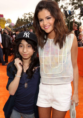 photo 17 in Selena Gomez gallery [id395634] 2011-05-19 00:00:00