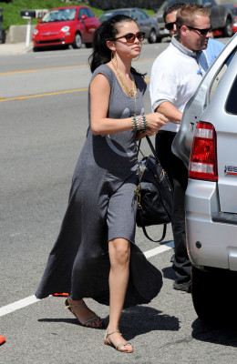 photo 13 in Selena Gomez gallery [id517861] 2012-06-01 00:00:00
