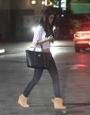 photo 23 in Selena Gomez gallery [id589449] 2012-12-10 00:00:00