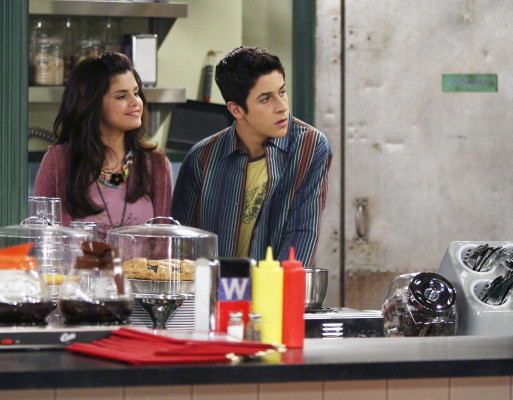 photo 19 in Selena Gomez gallery [id249722] 2010-03-15 00:00:00