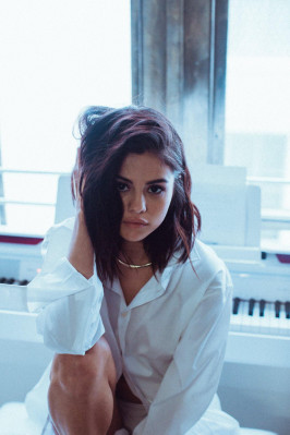 Selena Gomez - Elie Jonathan Photoshoot (2017)