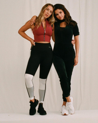 Selena Gomez - Puma Strong Girl (2018)
