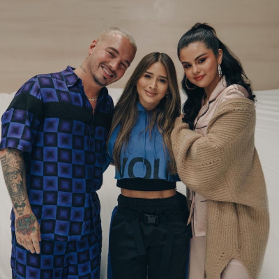 Selena Gomez - I Cant Get Enough (2019)