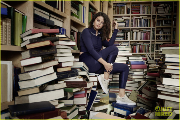 Selena Gomez - Puma (2019)