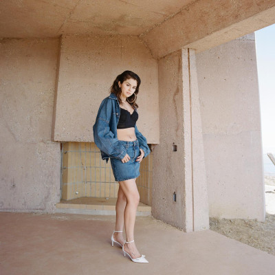 Selena Gomez - Allure (2020)