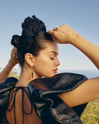 Selena Gomez - Allure (2020)