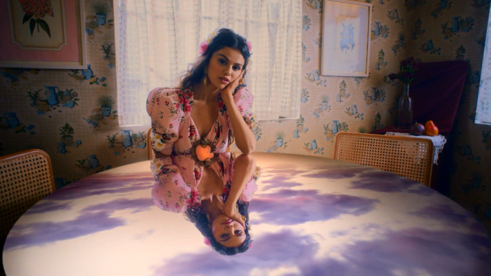 Selena Gomez - Music Video &#039;De Una Vez&#039; (2021)