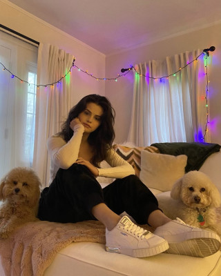 Selena Gomez - Puma &#039;The Cali Star Metallic&#039; Spring 2021