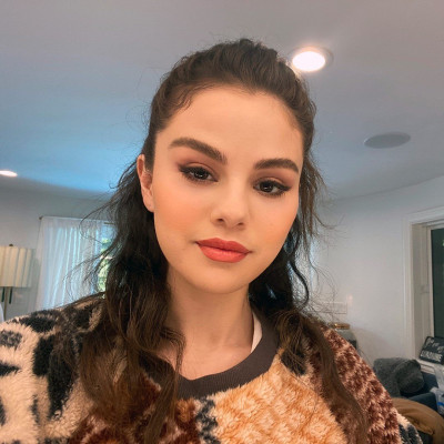 Selena Gomez - &#039;Rare Beauty&#039; Instagram 01/21/2021