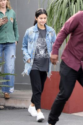 Selena Gomez - Los Angeles 12/21/2018