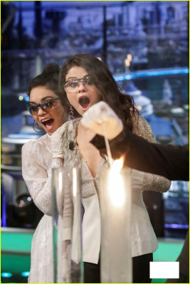 photo 19 in Selena Gomez gallery [id610534] 2013-03-04 00:00:00