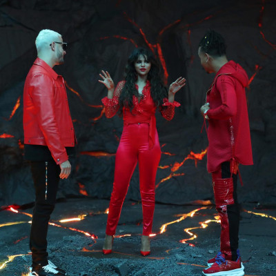 Selena Gomez - Music Video TakiTaki (2018)