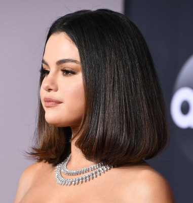 Selena Gomez - American Music Awards in Los Angeles 11/24/2019