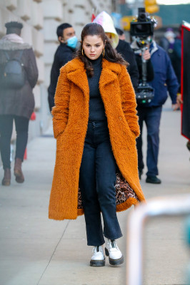Selena Gomez - Only Murders in the Building (2021) On Set in New York 02/25/2021