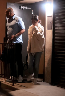 Selena Gomez - Leaving a Recording Studio in Los Angeles 02/26/2019