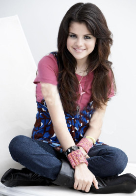 photo 29 in Selena Gomez gallery [id548629] 2012-08-16 00:00:00