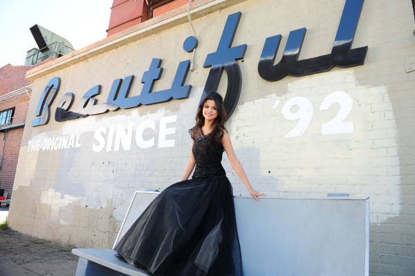 photo 24 in Selena gallery [id360383] 2011-02-18 00:00:00