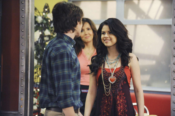 photo 22 in Selena Gomez gallery [id261802] 2010-05-07 00:00:00