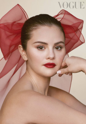 Selena Gomez for Vogue Mexico January 2024