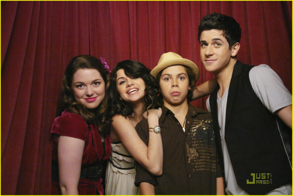 photo 6 in Selena Gomez gallery [id224333] 2009-12-21 00:00:00