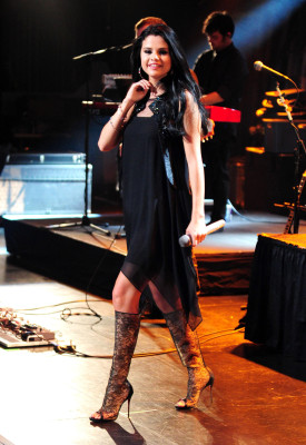 photo 28 in Selena Gomez gallery [id501084] 2012-04-23 00:00:00
