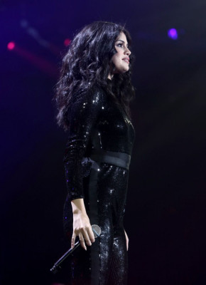 photo 5 in Selena Gomez gallery [id854160] 2015-12-18 00:00:00