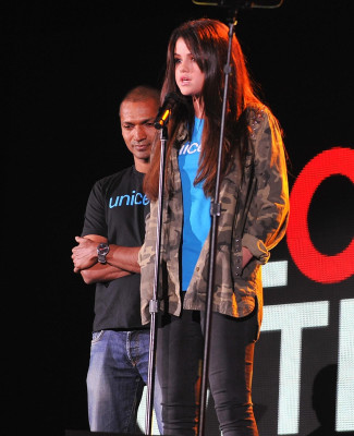 photo 8 in Selena Gomez gallery [id566259] 2012-10-01 00:00:00