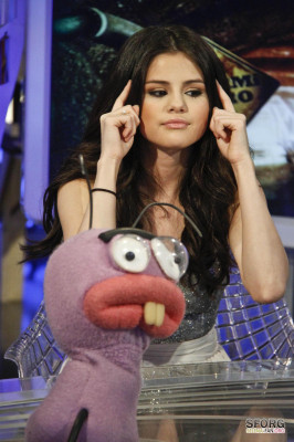 photo 6 in Selena Gomez gallery [id270871] 2010-06-10 00:00:00