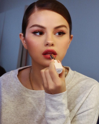 Selena Gomez for &#039;Rare Beauty&#039; // 2020