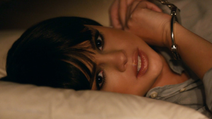 Selena Gomez - Hands To Myself