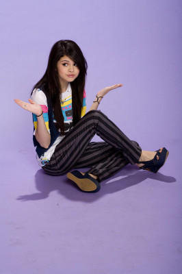 photo 7 in Selena Gomez gallery [id207677] 2009-11-16 00:00:00