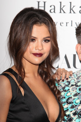 photo 21 in Selena Gomez gallery [id677984] 2013-11-14 00:00:00