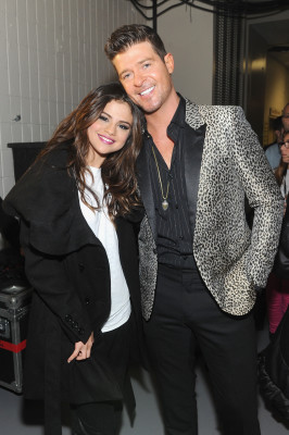 photo 17 in Selena Gomez gallery [id685058] 2013-12-17 00:00:00