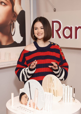 Selena Gomez - &#039;Rare Beauty&#039; Event in New York 11/04/2021