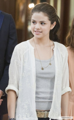 photo 3 in Selena Gomez gallery [id468782] 2012-02-21 00:00:00