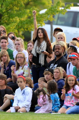 photo 27 in Selena Gomez gallery [id479103] 2012-03-13 00:00:00